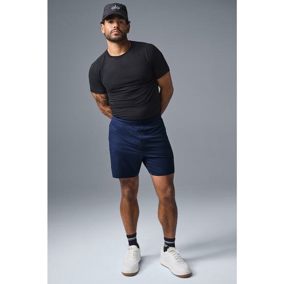 Alo Yoga 7” Conquer React Performance Gym Shorts Navy Men’s Small Activewear - Picture 1 of 15